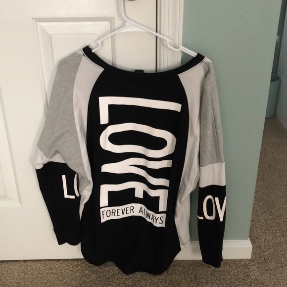Long sleeve Oversized Sweatshirt - Picture 2 of 5